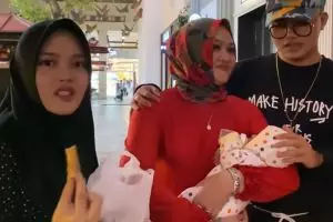 7 Potret kenangan terakhir Lina bersama anak-anaknya