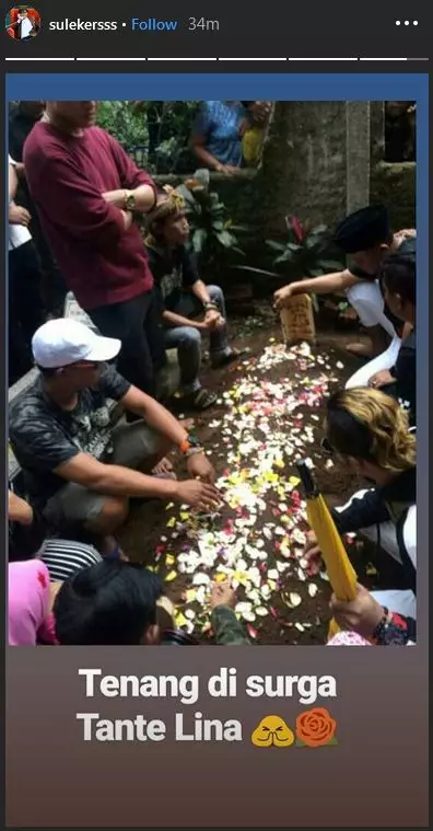 pemakaman Lina © 2020 Instagram pemakaman Lina © 2020 Instagram