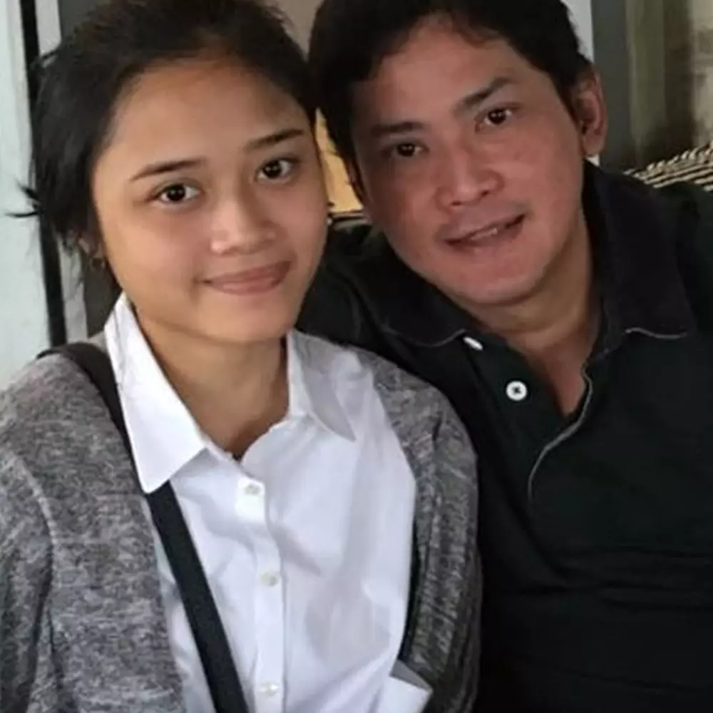 Jarang terekspos, ini 6 potret kompak Onky Alexander &amp; putrinya