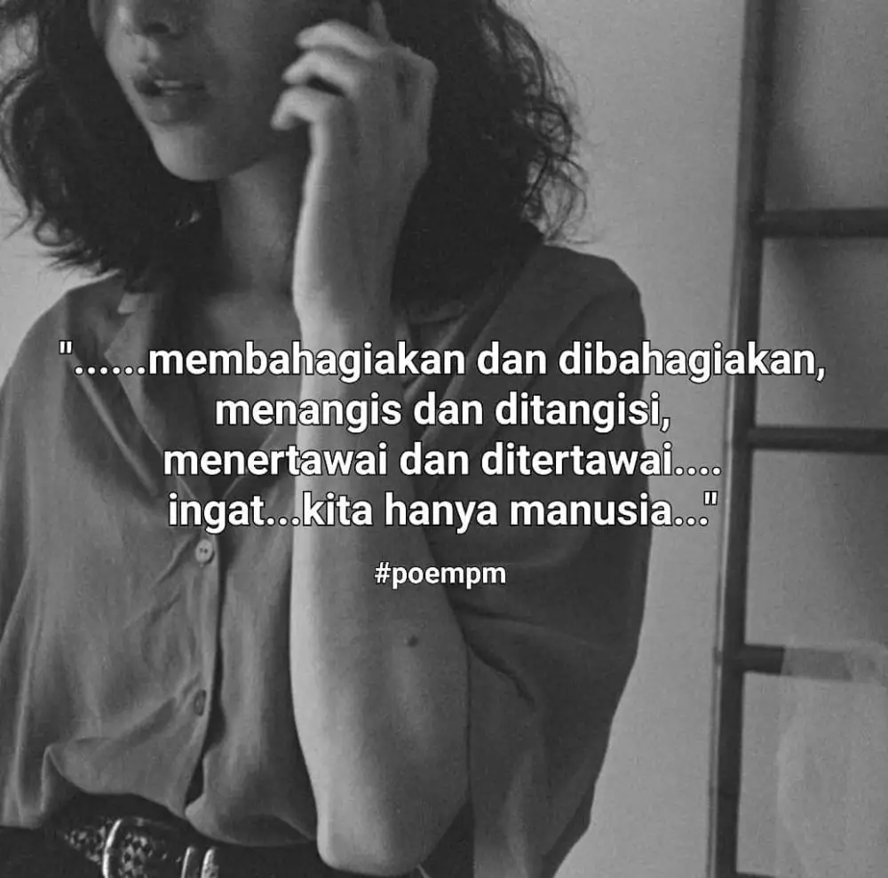 puisi karya Putri Marino yang sempat di kritik netizen © 2020 brilio.net puisi karya Putri Marino yang sempat di kritik netizen © 2020 brilio.net