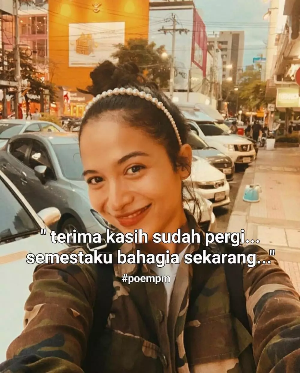 puisi karya Putri Marino yang sempat di kritik netizen © 2020 brilio.net puisi karya Putri Marino yang sempat di kritik netizen © 2020 brilio.net