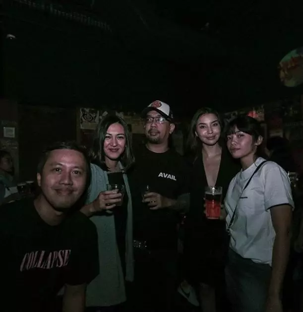 potret manohara dan arian seringai  Instagram