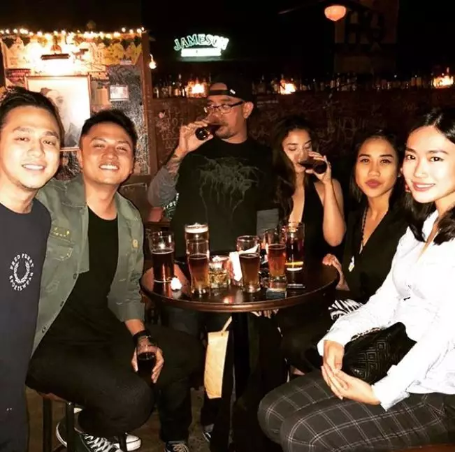 potret manohara dan arian seringai  Instagram