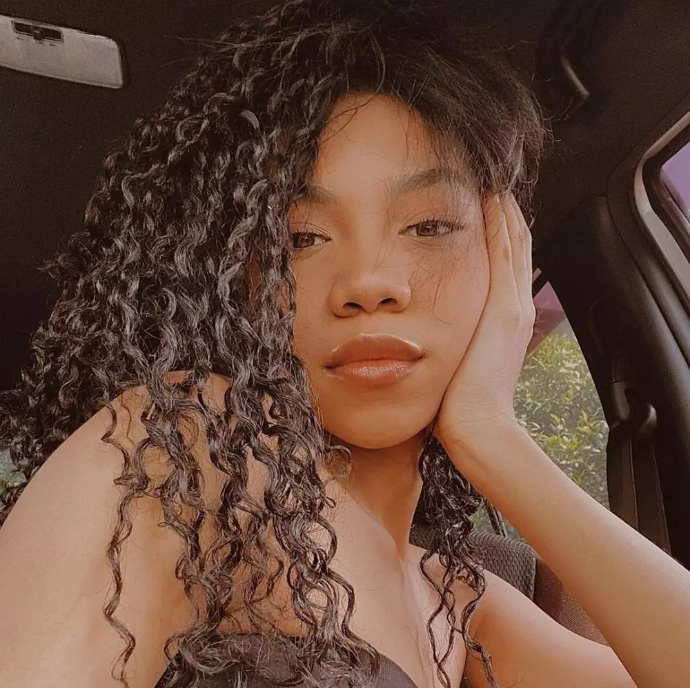 10 Tranformasi Zsazsa Utari pemian di Imperfect, manglingi Instagram/@zsazsautari