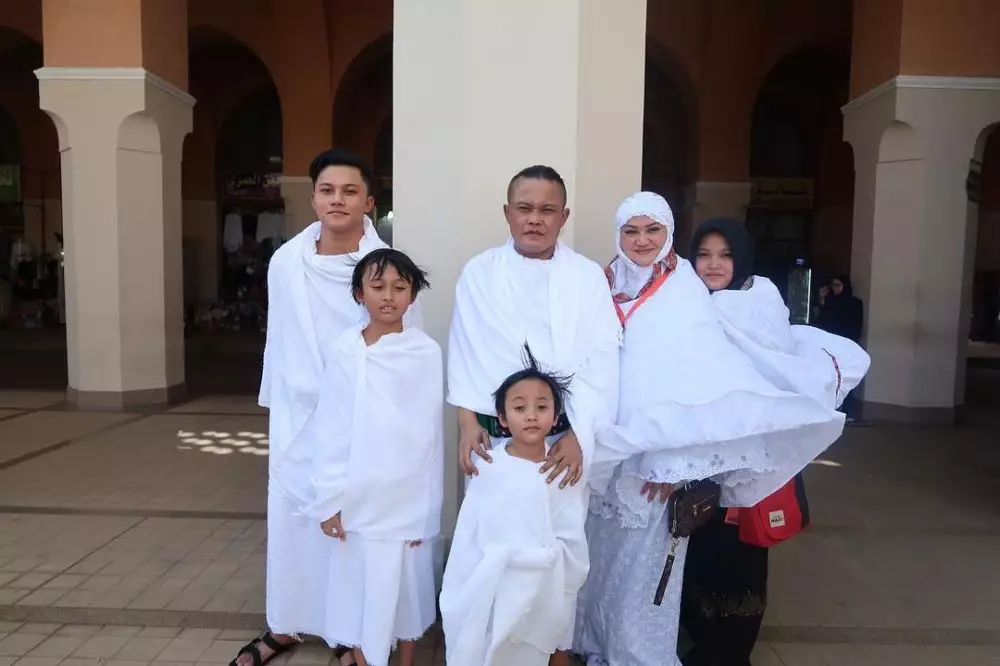 Ini 7 foto kenangan Sule bareng Lina dan anak-anak Instagram/@rizkyfbian  Ini 7 foto kenangan Sule bareng Lina dan anak-anak Instagram/@rizkyfbian