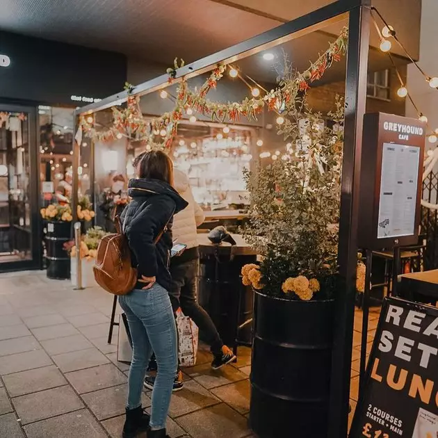 10 Potret Gading Marten dan Juria Hartmans liburan di London © 2020 instagram.com