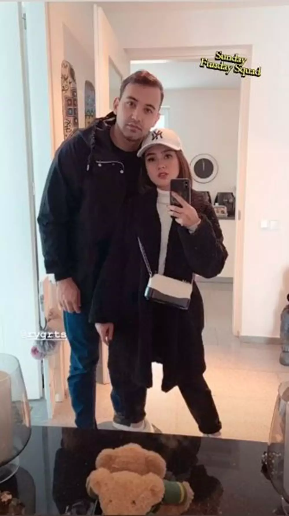 6 Momen manis pertemuan Cita Citata dan keluarga pacar di Belanda © 2020 instagram.com