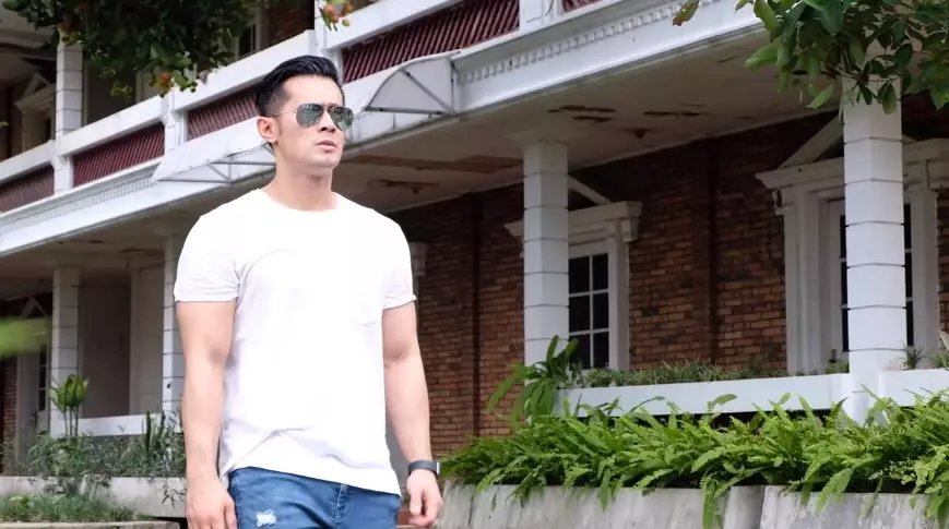 Potret rumah merah legendaris youtube Potret rumah merah legendaris youtube