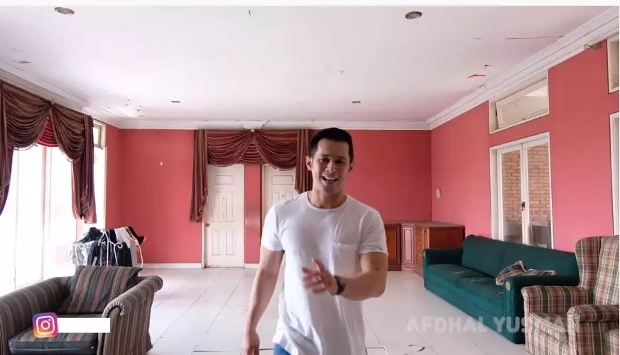 Potret rumah merah legendaris youtube Potret rumah merah legendaris youtube