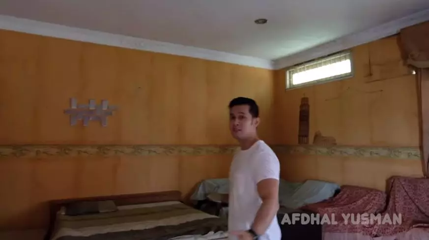 Potret rumah merah legendaris youtube Potret rumah merah legendaris youtube