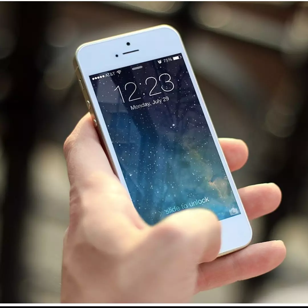 10 Aplikasi iPhone terbaik &amp; gratis untuk kebutuhan sehari-hari