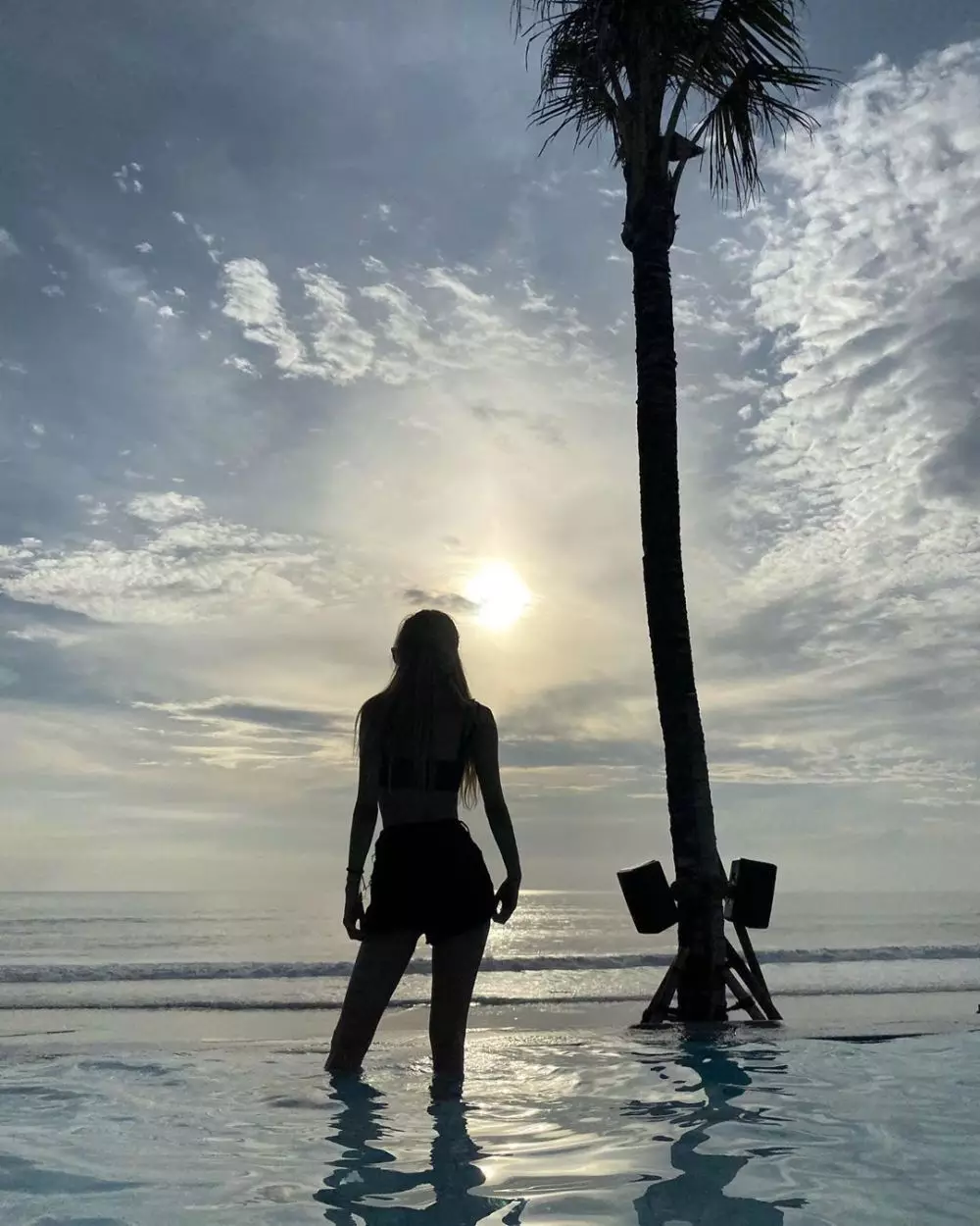 6 Potret liburan Rose 'BLACKPINK' di Bali, bikin terpesona © 2020 instagram.com