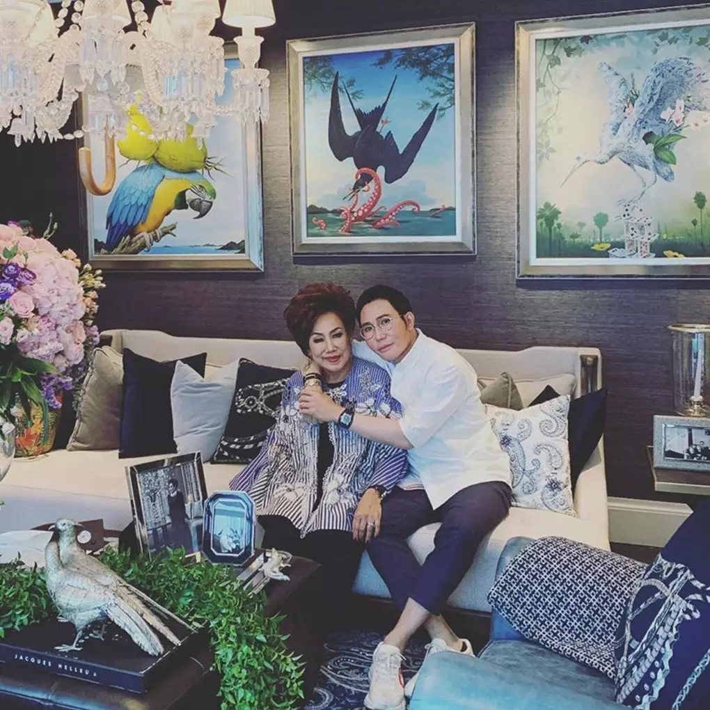 11 Penampakan rumah bos ANTV Otis Hahijary, megah bak istana