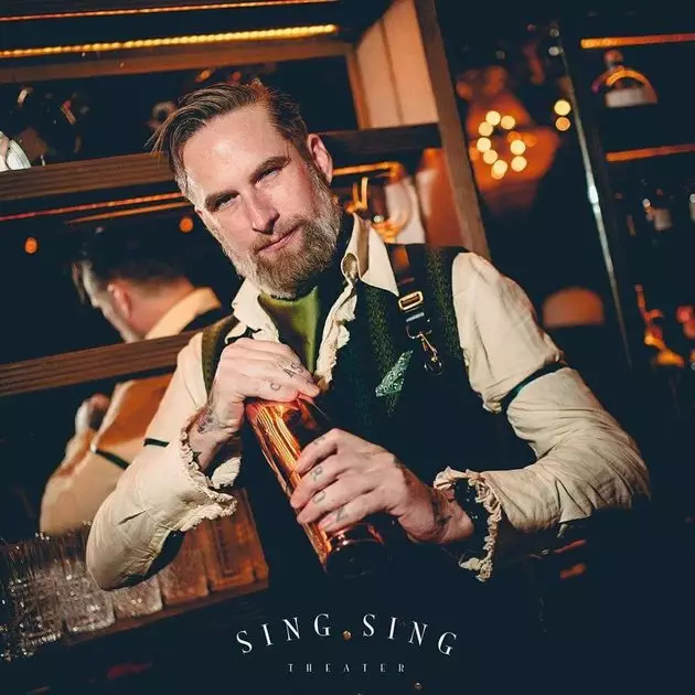 10 Pesona Carson, mantan suami Farah Quinn yang makin kece © 2020 instagram.com