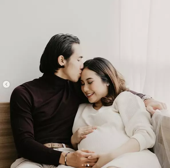 7 Potret maternity Shabrina Ayu istri Ryuji Utomo, simpel elegan © 2020 brilio.net