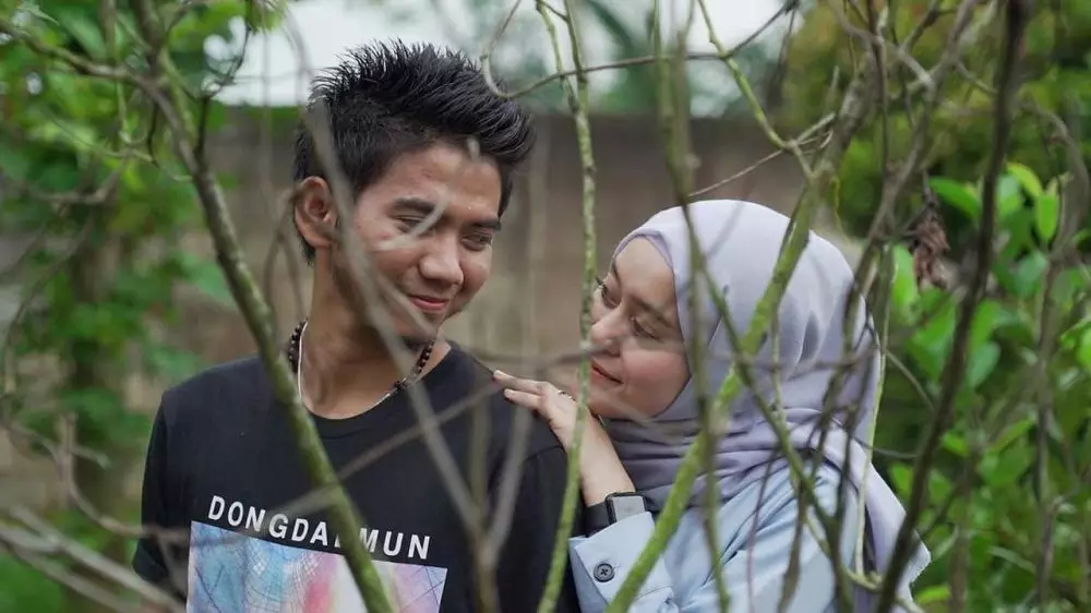 Putus cinta, ini 6 potret kenangan Lesti Kejora & Rizky D Academy © 2020 instagram.com Putus cinta, ini 6 potret kenangan Lesti Kejora & Rizky D Academy © 2020 instagram.com