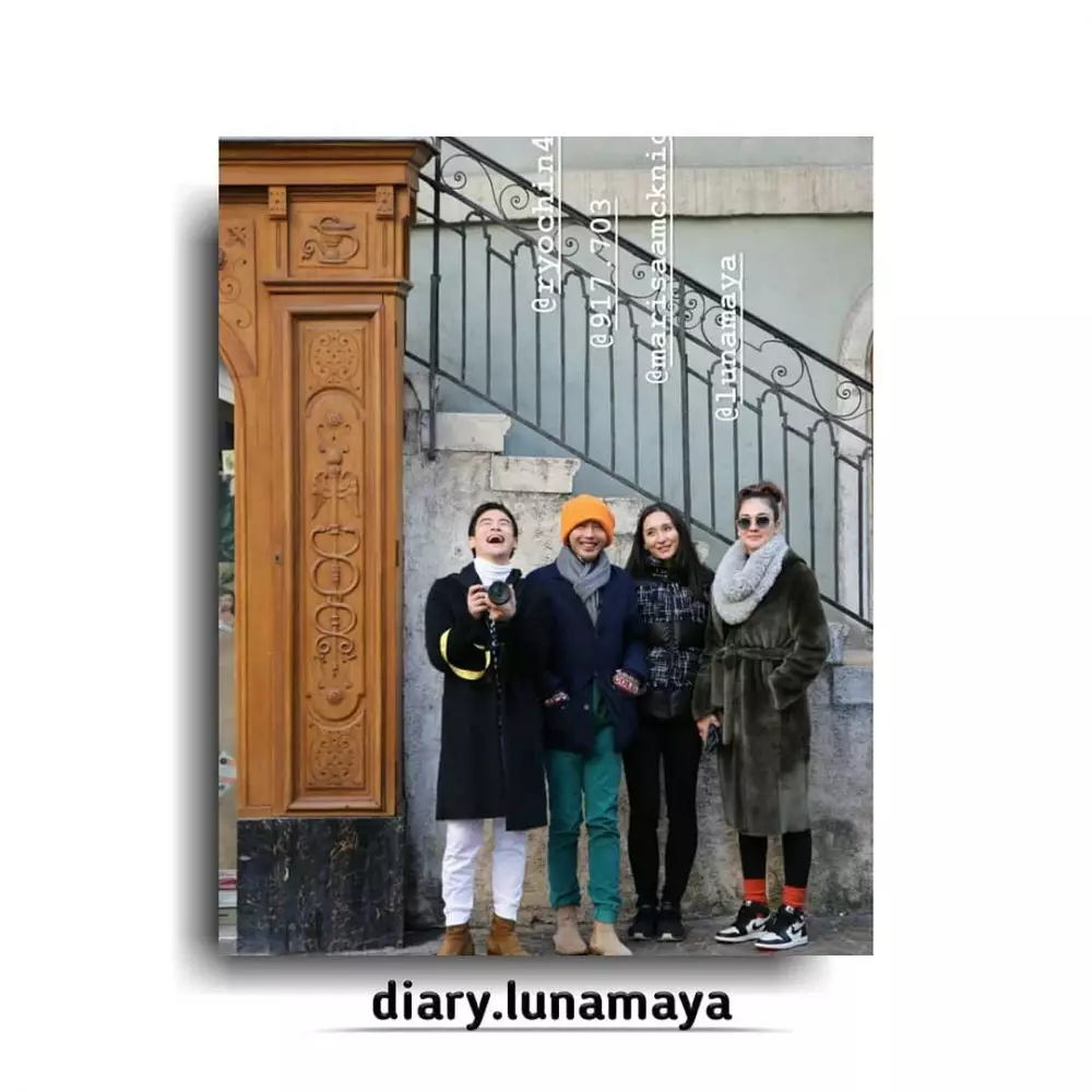 Momen kedekatan Luna Maya dan Ryochin Instagram  Momen kedekatan Luna Maya dan Ryochin Instagram