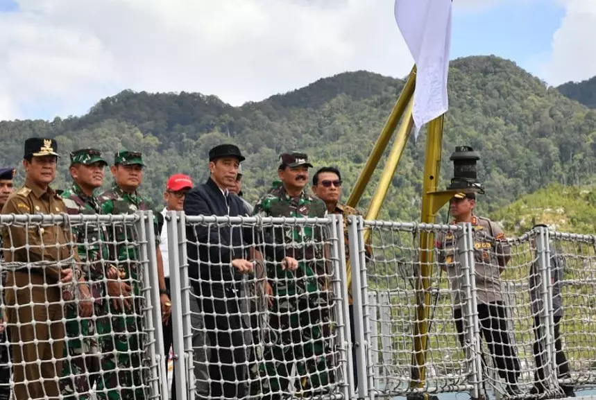 Momen Presiden Jokowi ke Natuna Instagram 