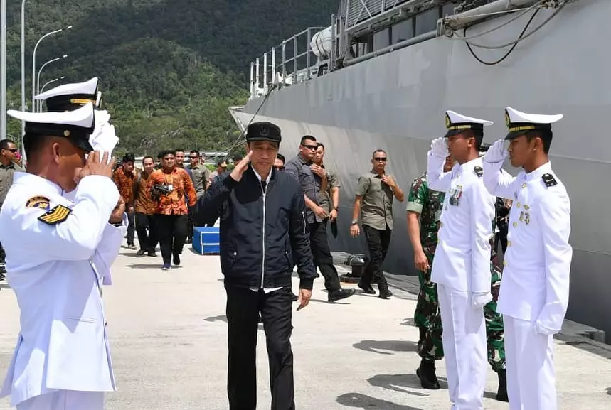 Momen Presiden Jokowi ke Natuna Instagram 