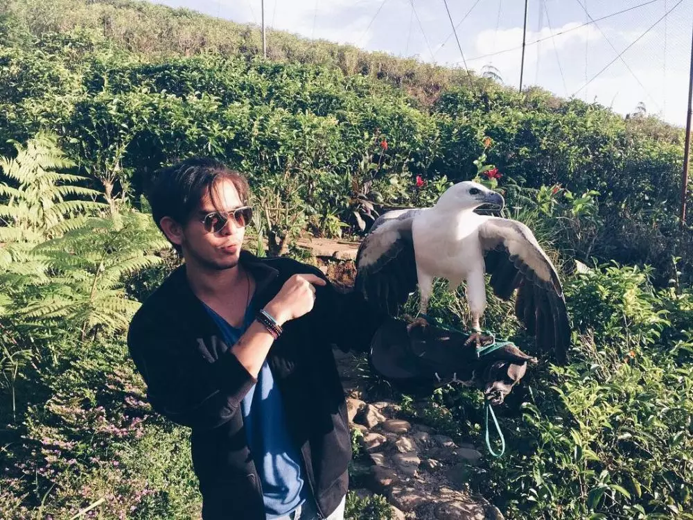 Gaya cool Rangga Azof instagram 