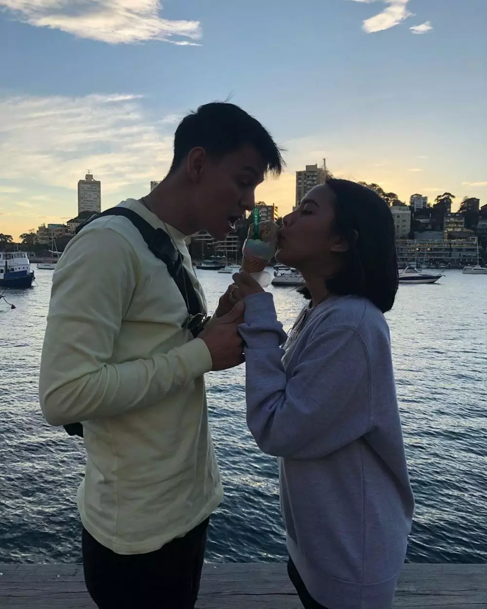 Potret Marcell Darwin & kekasih Instagram 