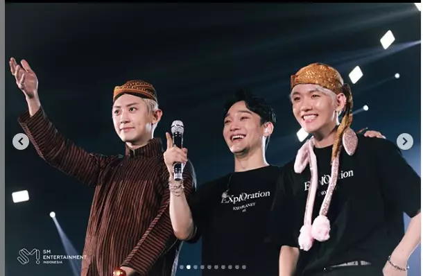 10 Potret idol K-Pop cobain hidup bak penduduk lokal Indonesia berbagai sumber 10 Potret idol K-Pop cobain hidup bak penduduk lokal Indonesia berbagai sumber