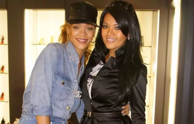 Potret bukti Farah Quinn ini mirip Rihanna Instagram 