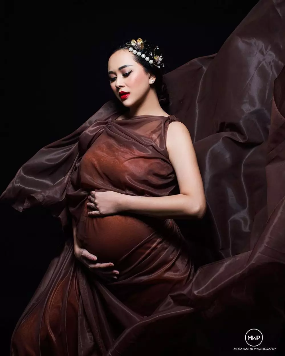Gaya maternity seleb Tanah Air  Instagram  Gaya maternity seleb Tanah Air  Instagram