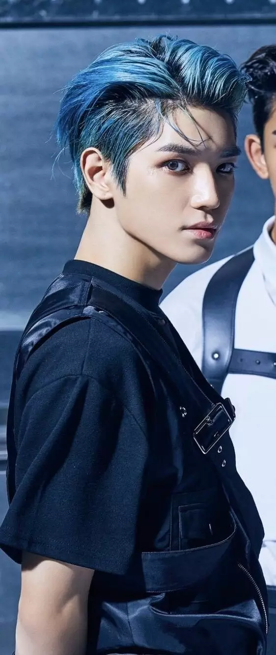 idol rambut biru istimewa idol rambut biru istimewa