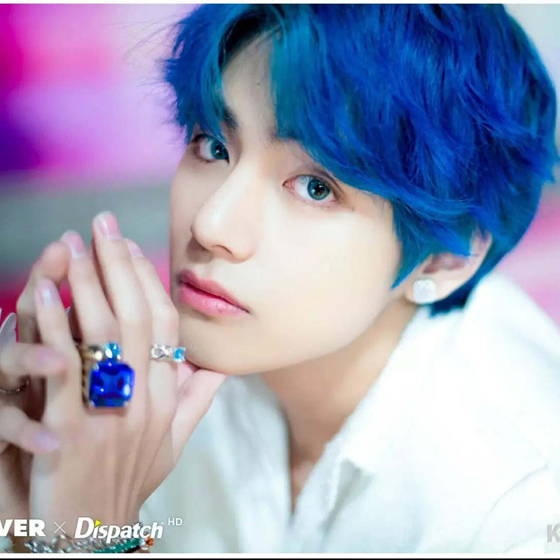 13 Potret idol K-Pop berambut biru, siapa favorit kamu?