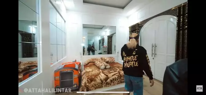 kamar mewah Sule berbagai sumber