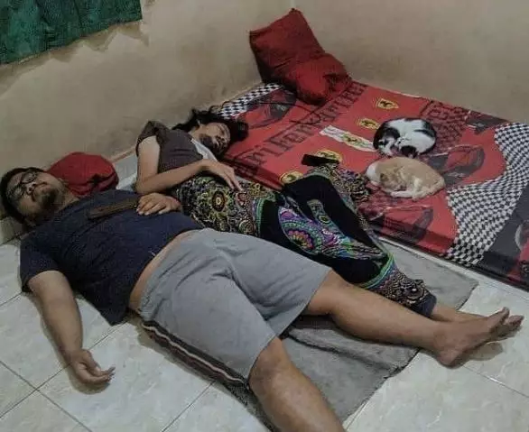 gaya orang tidur bikin nyengir  istimewa gaya orang tidur bikin nyengir  istimewa