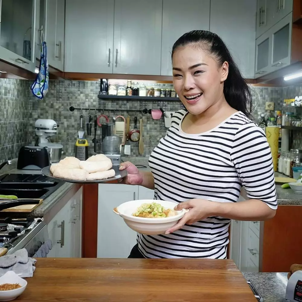 Potret chef cantik Tanah Air tanpa makeup Instagram  Potret chef cantik Tanah Air tanpa makeup Instagram