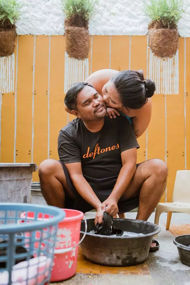 pemotretan unik cuci baju  Facebook 