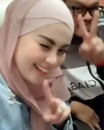 Potret kebersamaan Jennifer Dunn dan suami yang jarang tersorot Instagram/@jeje.dunnreal