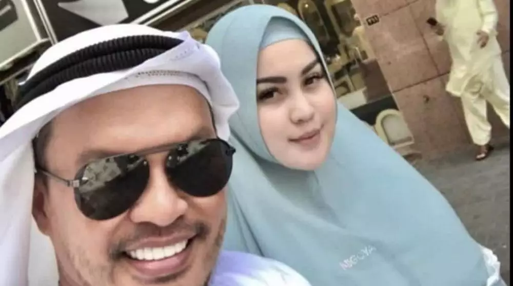 Potret kebersamaan Jennifer Dunn dan suami yang jarang tersorot Instagram/@jeje.dunnreal
