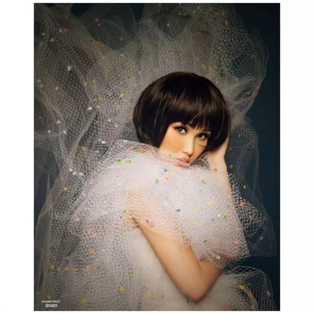 Ayu Ting Ting pakai wig  Instagram 