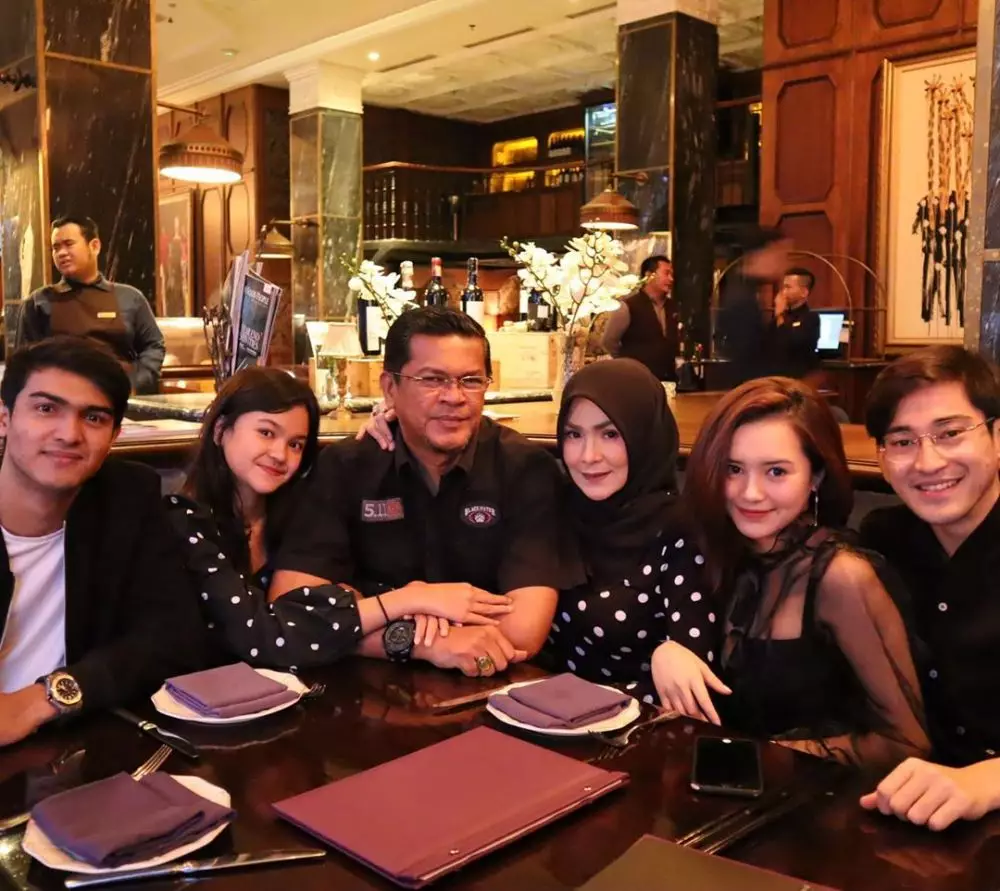 Bio One dan Beby Tsabina  Instagram 