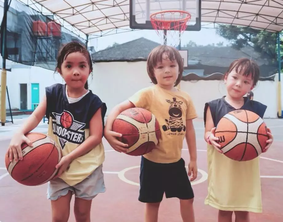 Aksi anak seleb saat olahraga ini gemesin Instagram 