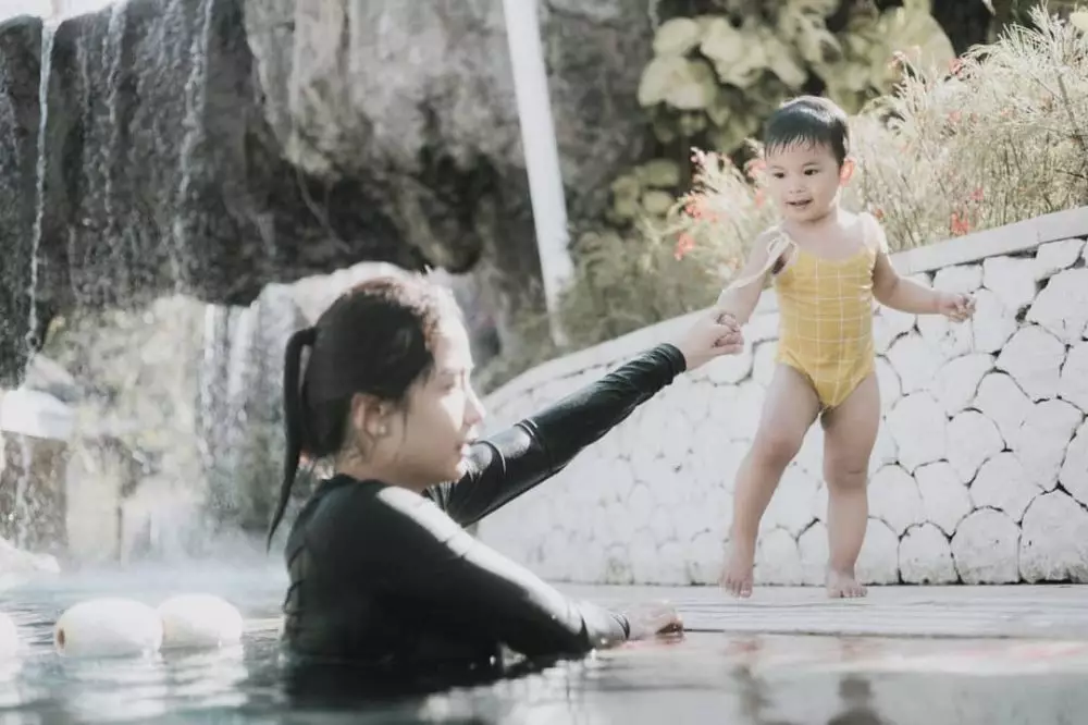 Aksi anak seleb saat olahraga ini gemesin Instagram 