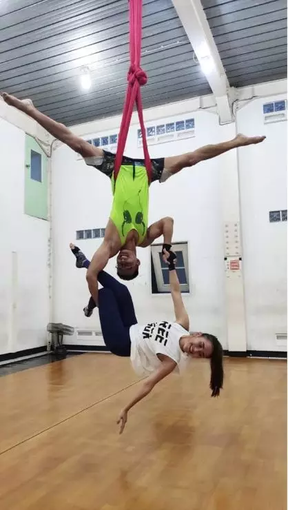 Ayu Ting Ting aerial dance instagram  Ayu Ting Ting aerial dance instagram