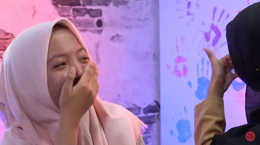 pertemuan Nadya dan Nabila pertama kali youtube pertemuan Nadya dan Nabila pertama kali youtube