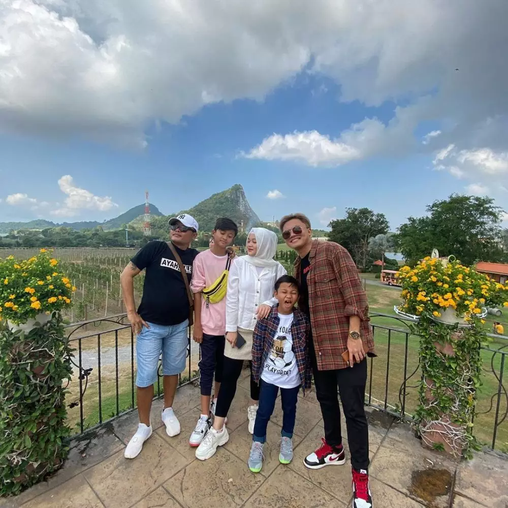 fakta Sule menikah berbagai sumber