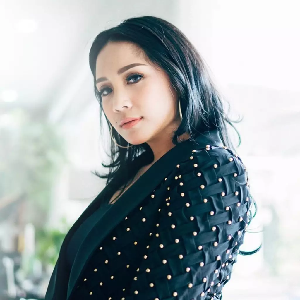 10 Perlengkapan tidur Nagita Slavina, harganya jutaan rupiah