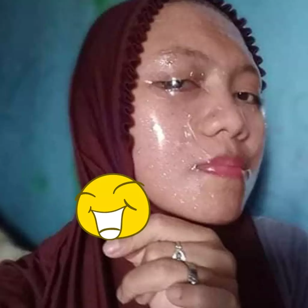 Tutorial nyeleneh cara bikin wajah glowing ini bikin ngakak