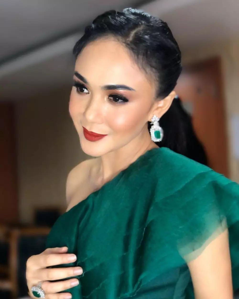 Yuni Shara pernah digosipkan dekat dengan Andy Lau, ini alasannya © 2020 instagram.com