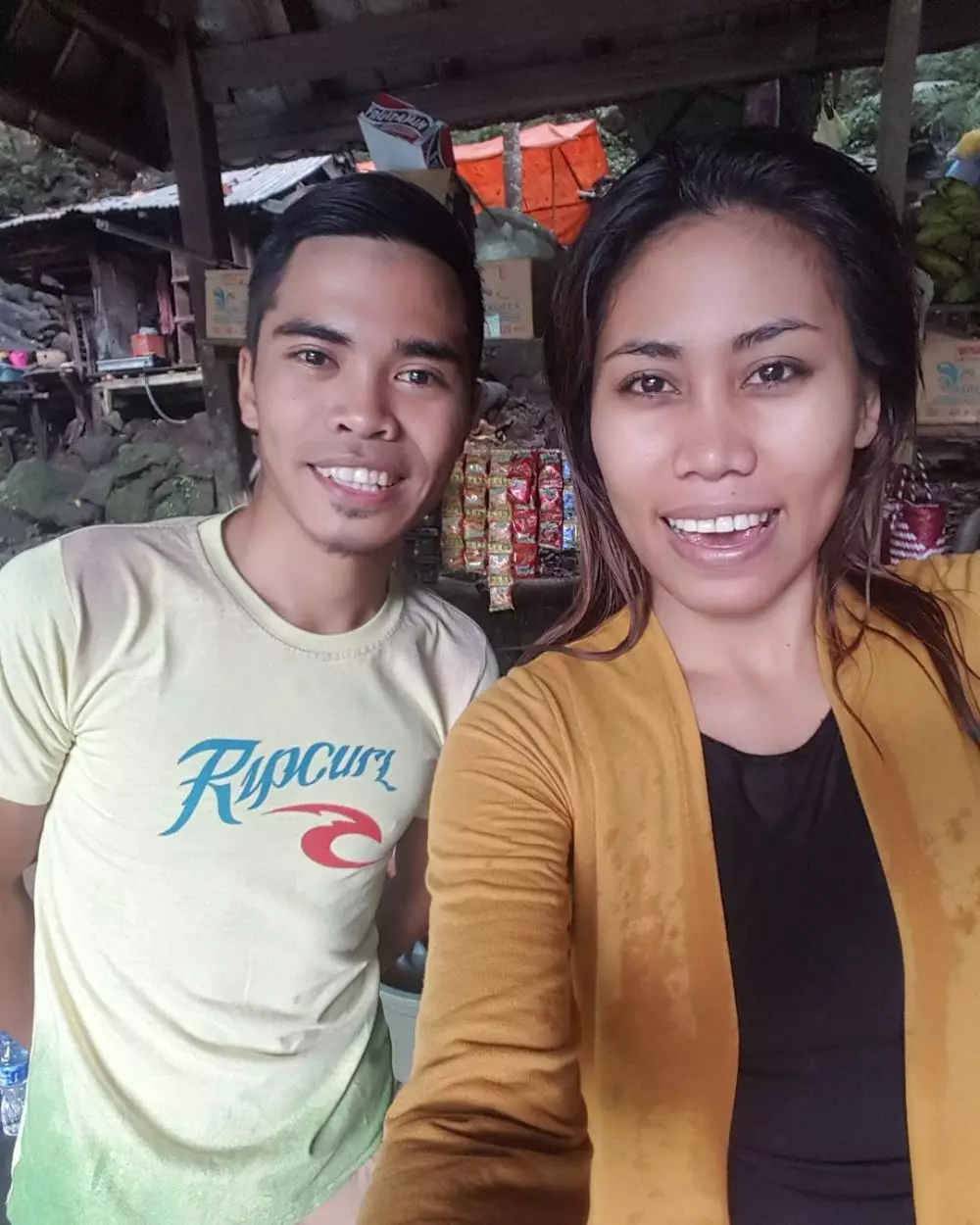 Evi tanpa makeup instagram  Evi tanpa makeup instagram