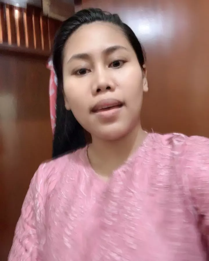 Evi tanpa makeup instagram  Evi tanpa makeup instagram