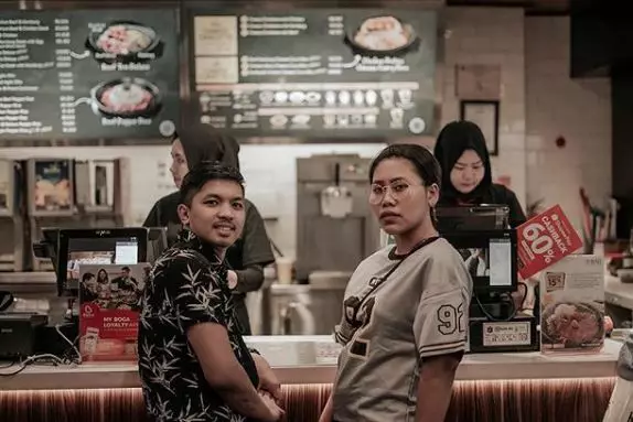 8 Potret Evi Masamba tanpa makeup, cantiknya natural © 2020 brilio.net 8 Potret Evi Masamba tanpa makeup, cantiknya natural © 2020 brilio.net