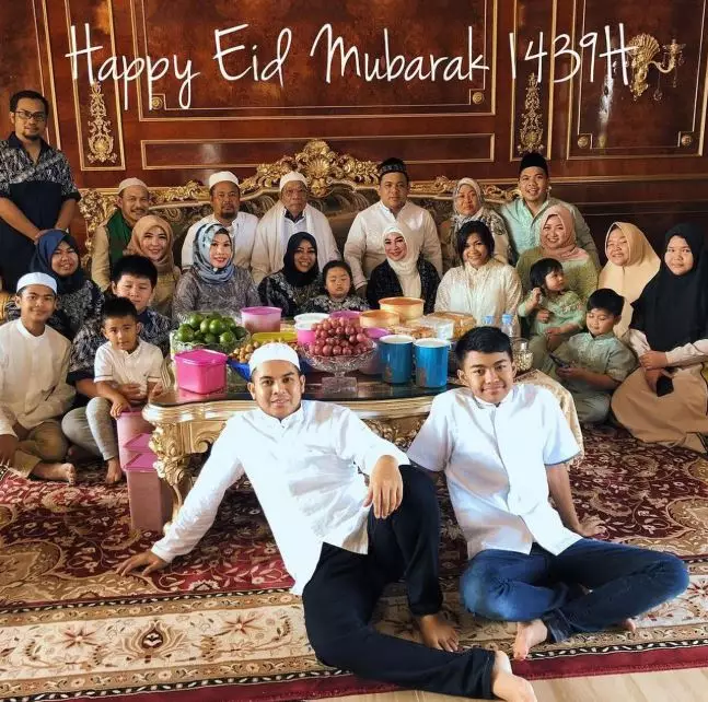 Potret rumah Haji Isam Instagram 